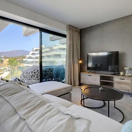 Luxury Located In On The Golden Mile