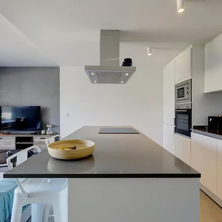 Luxury Located In On The Golden Mile Apartment Estepona