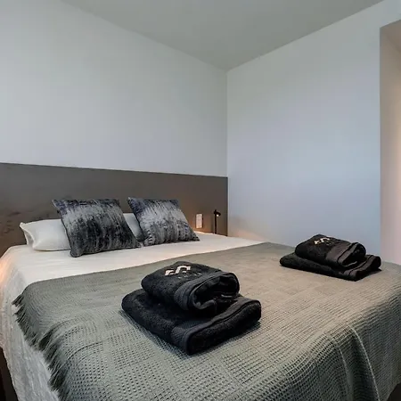 Luxury Located In On The Golden Mile * Estepona