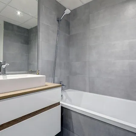 Luxury Located In On The Golden Mile Apartment Estepona