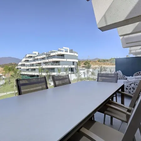 Apartment Luxury Located In On The Golden Mile
